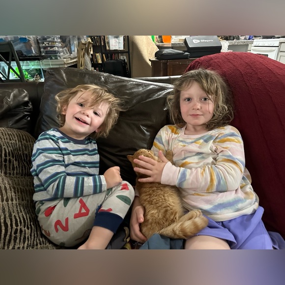 Meet your Posher, Ashley - Picture 4 of 4